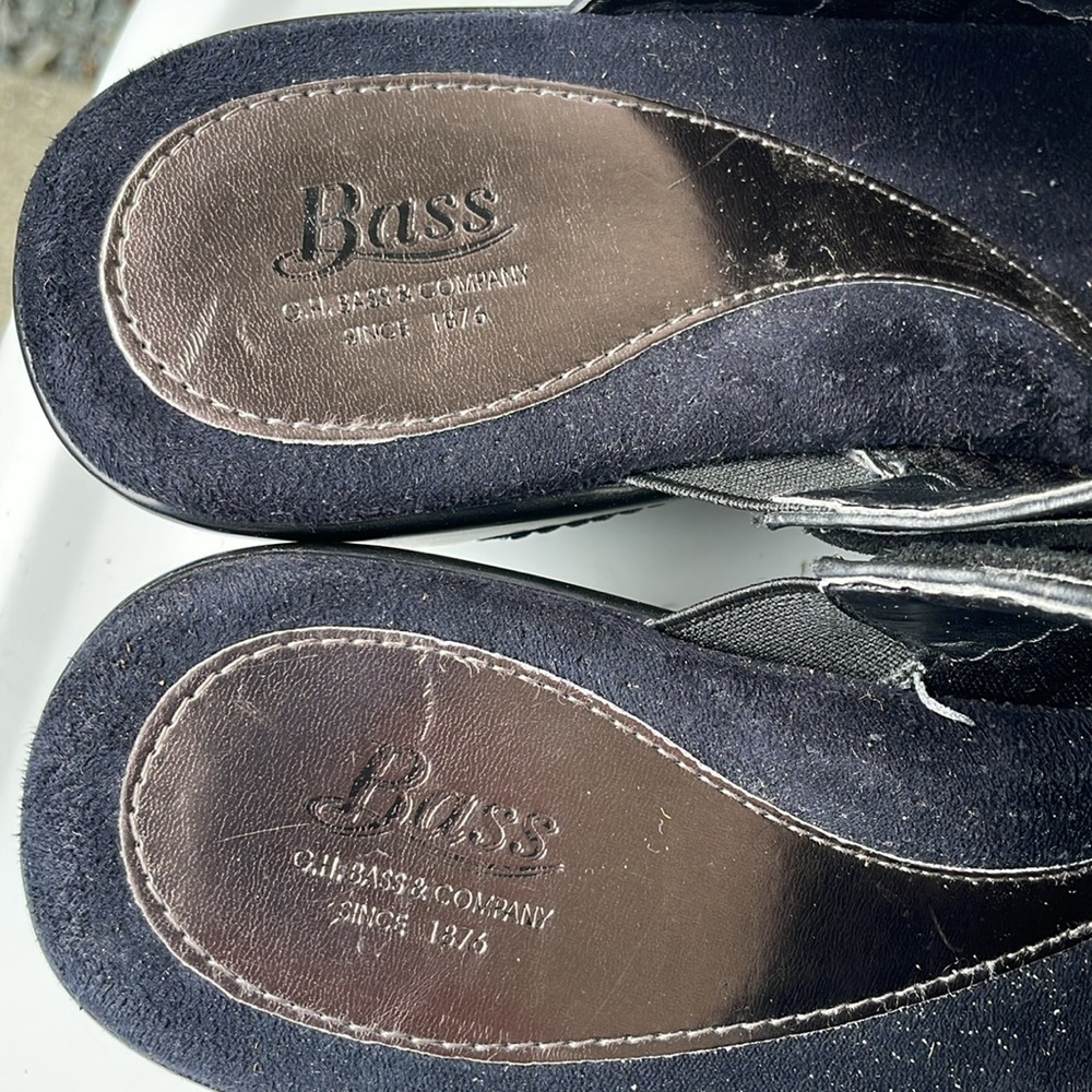 G.H. Bass & Co. | Tebow|Leather | Black |  Buckled | Slip-On Clogs/Mules |Size 9 - Picture 6 of 16